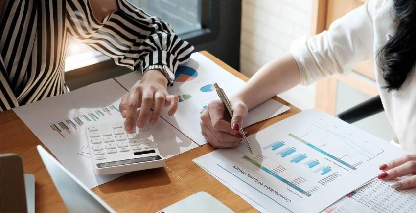 Co Nen Hoc Ke Toan Bang Tieng Anh 4